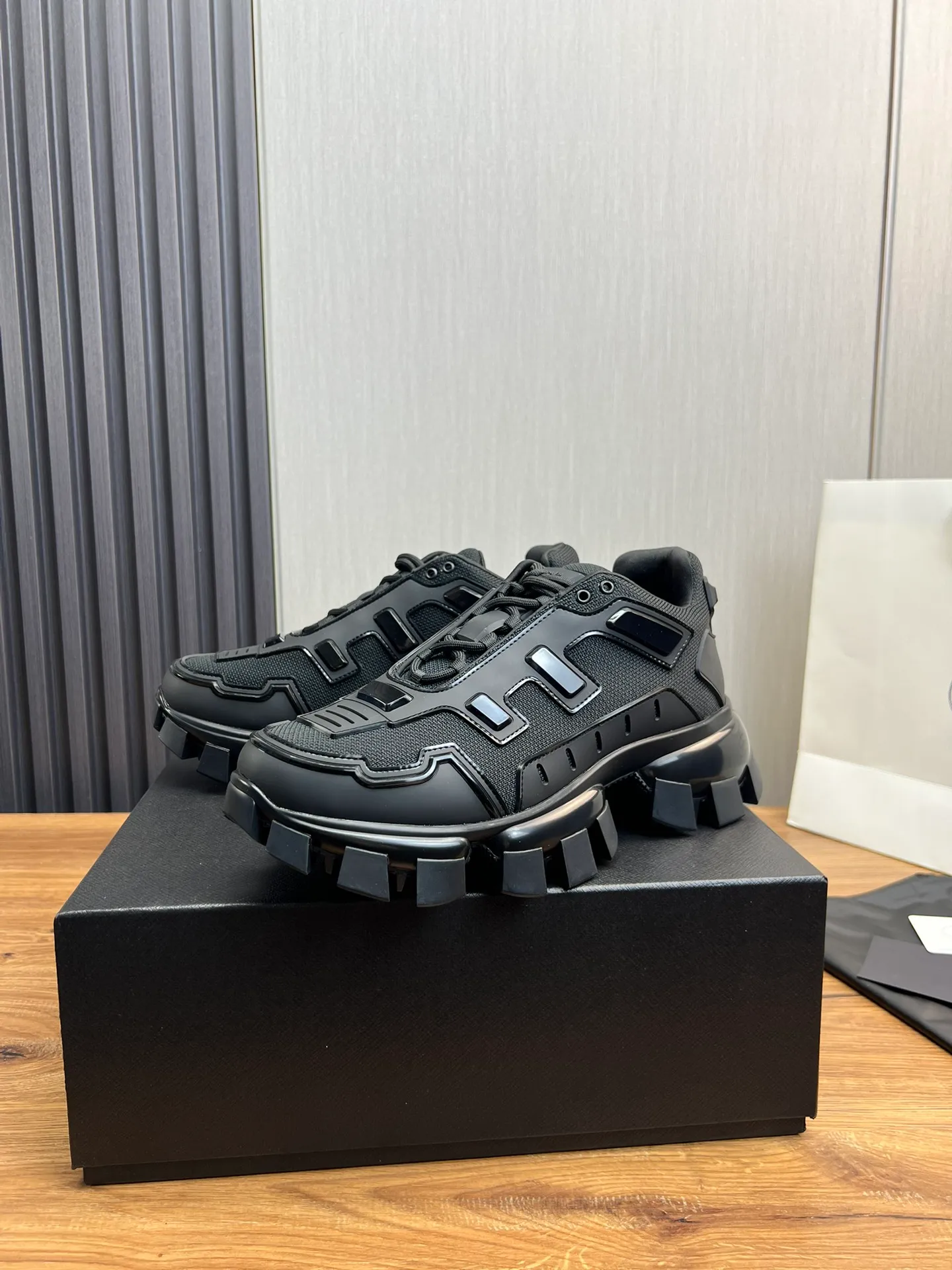 Men's shoes 💰620💰 [PRADA] Hot-selling thick-soled shoes 🔥 Available all year round ✔️Official website synchronization Original fly-knit film fabric + cowhide lining, 1⃣️:1⃣️reproduction, original sole, 38-45 (45 made to order, non-refundable)